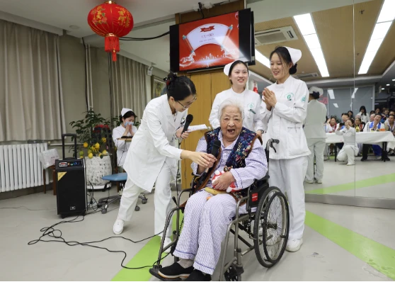 爱暖病房 相伴同行