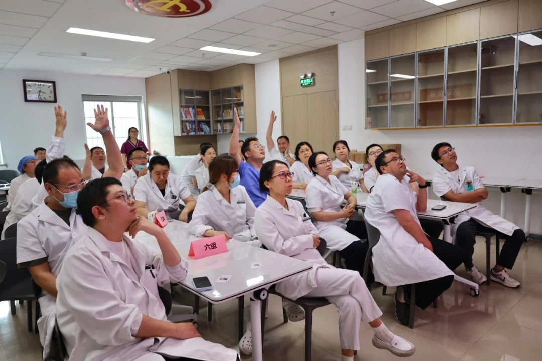 医心向党守底线 学规铸魂强根基